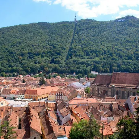 Апартаменти Exceptionally Charming Flat In Old Town