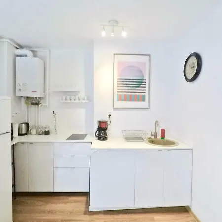 Exceptionally Charming Flat In Old Town