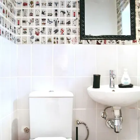 Апартаменти Exceptionally Charming Flat In Old Town *