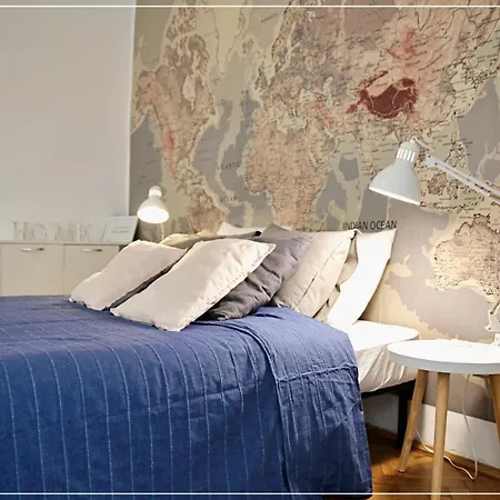 Апартаменти Exceptionally Charming Flat In Old Town