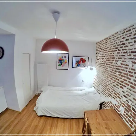 Exceptionally Charming Flat In Old Town Апартаменти
